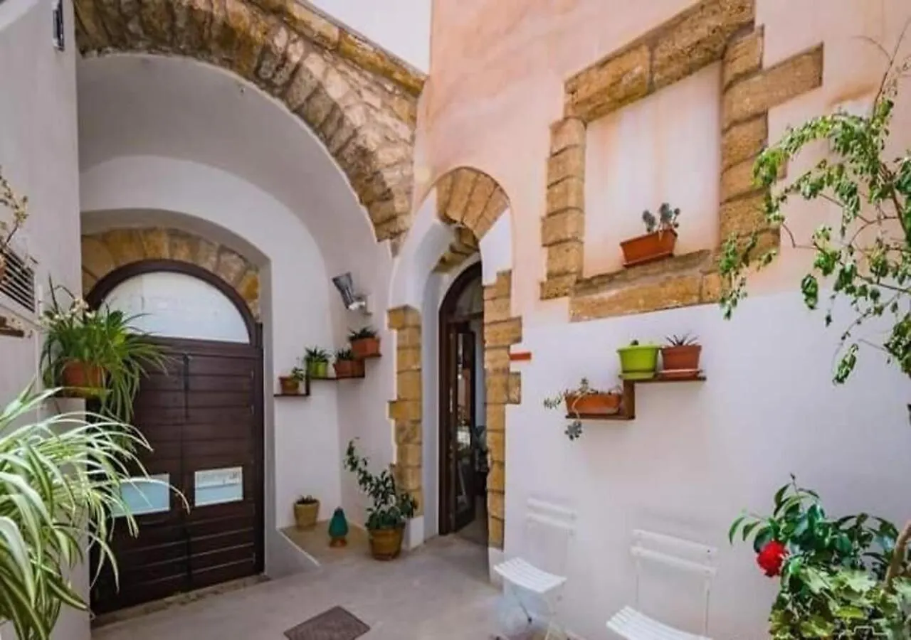 Locanda Al Moro Sciacca 3*,